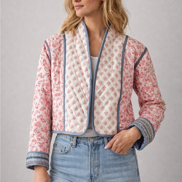 Reversible Quilted Jacket Pink, Cream, and Navy size M - Picture 2 of 5